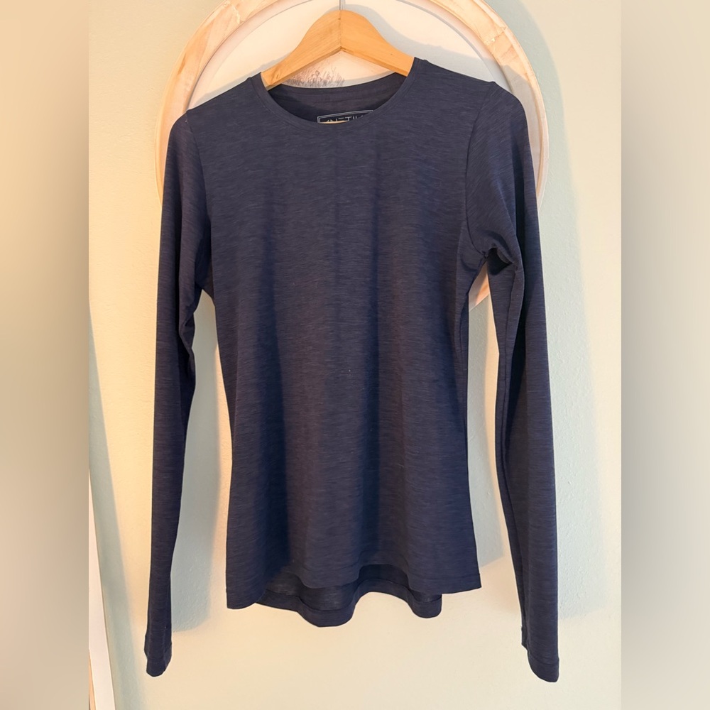 Women's Navy Long Sleeve Top